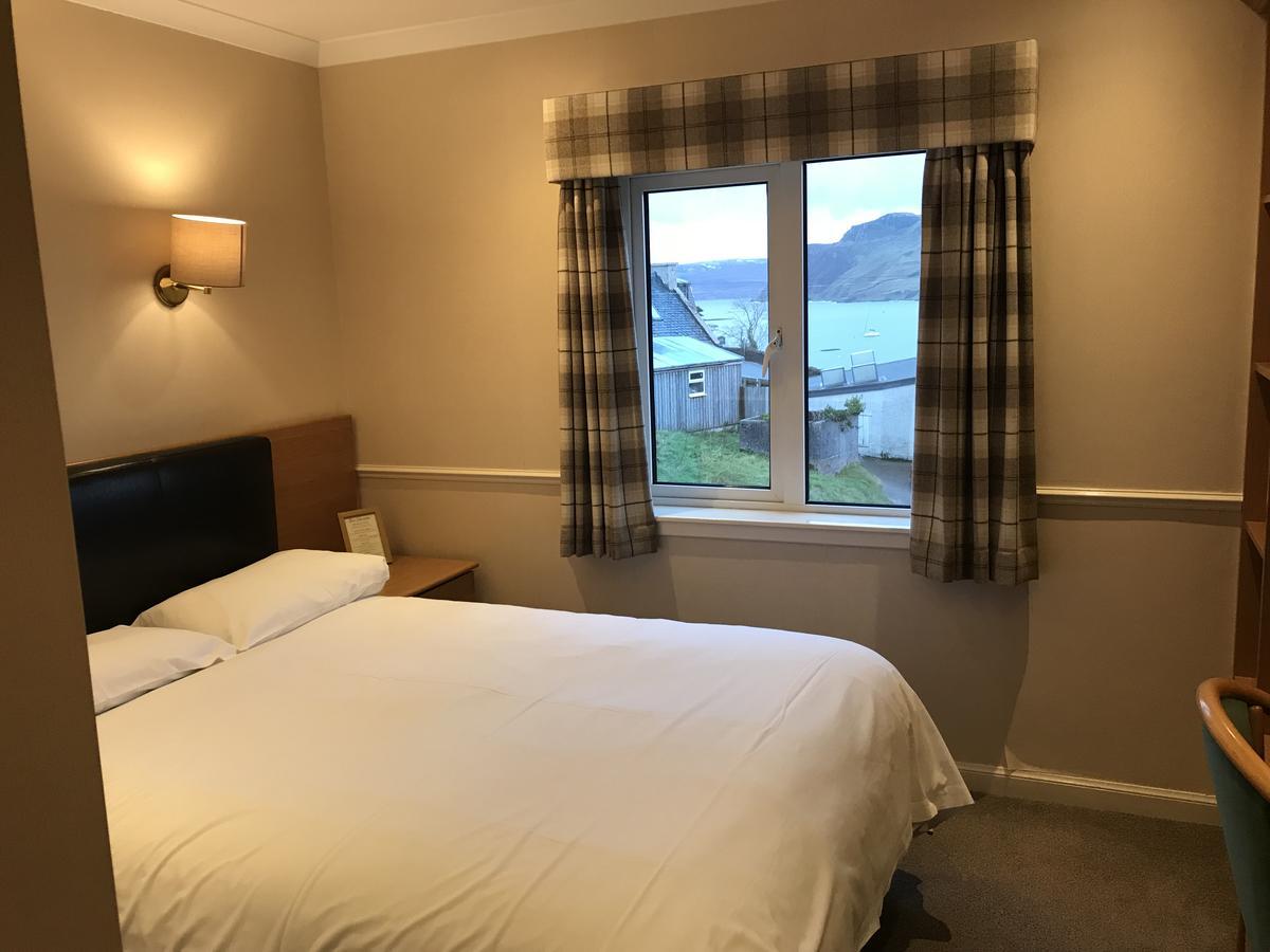 Caledonian Hotel Portree Luaran gambar