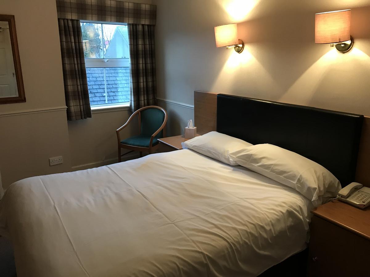 Caledonian Hotel Portree Luaran gambar