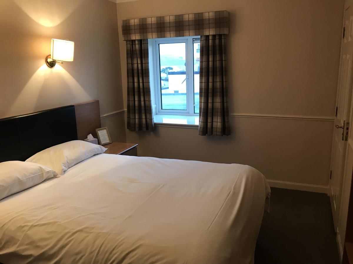 Caledonian Hotel Portree Luaran gambar
