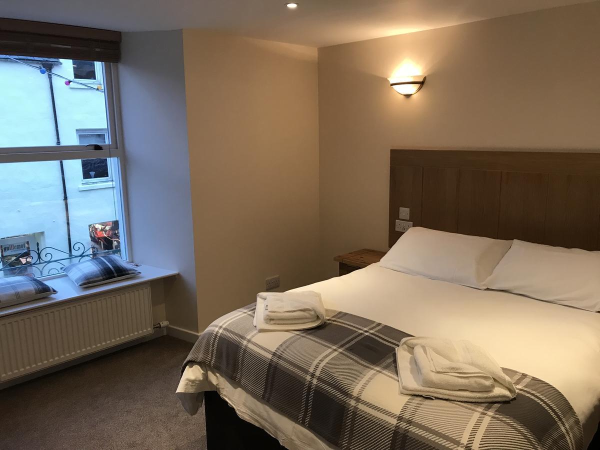 Caledonian Hotel Portree Luaran gambar