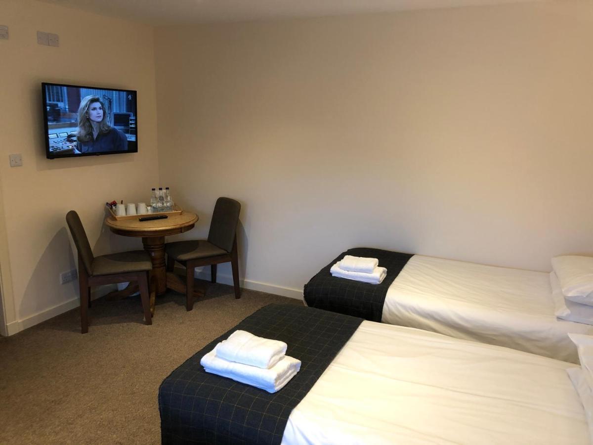 Caledonian Hotel Portree Luaran gambar